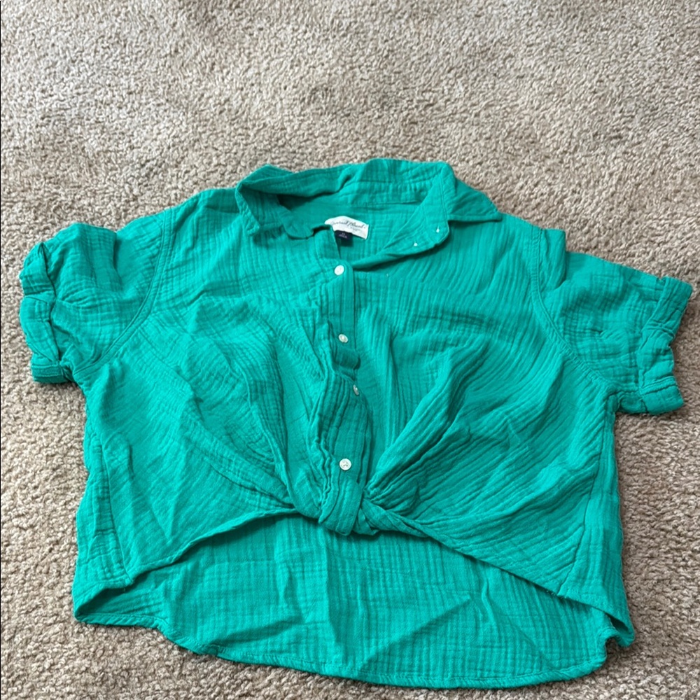 Universal Thread Green Button Down Shirt